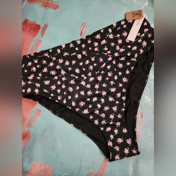 Pink by Victoria's Secret Bikini swim bottoms NWT - Picture 3 of 4